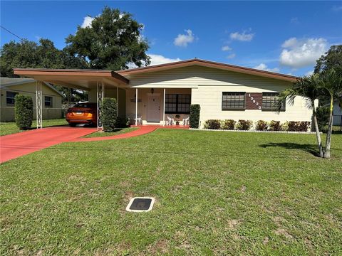 A home in TAMPA