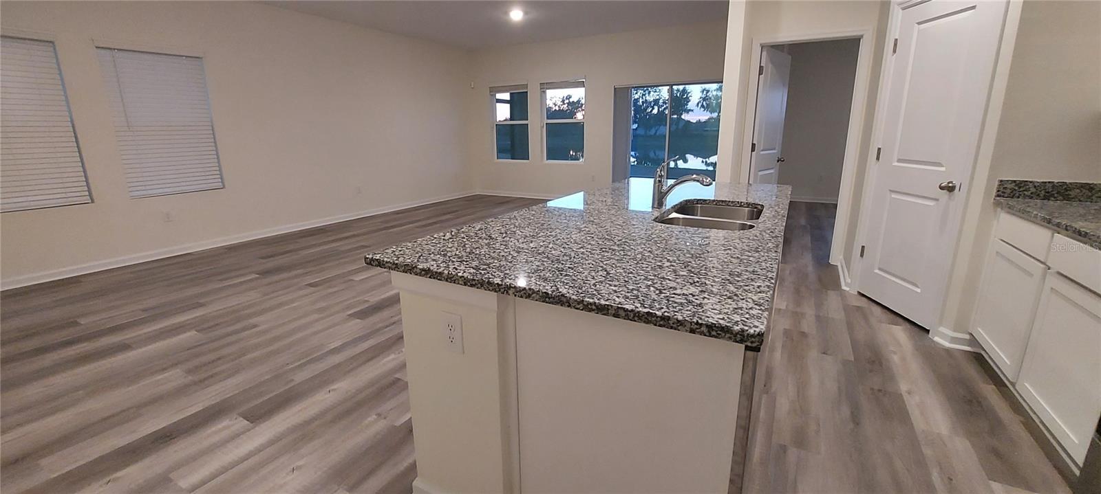 SOUTH HAVEN - Residential