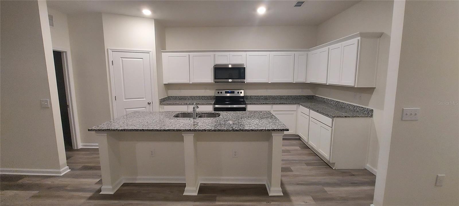 SOUTH HAVEN - Residential