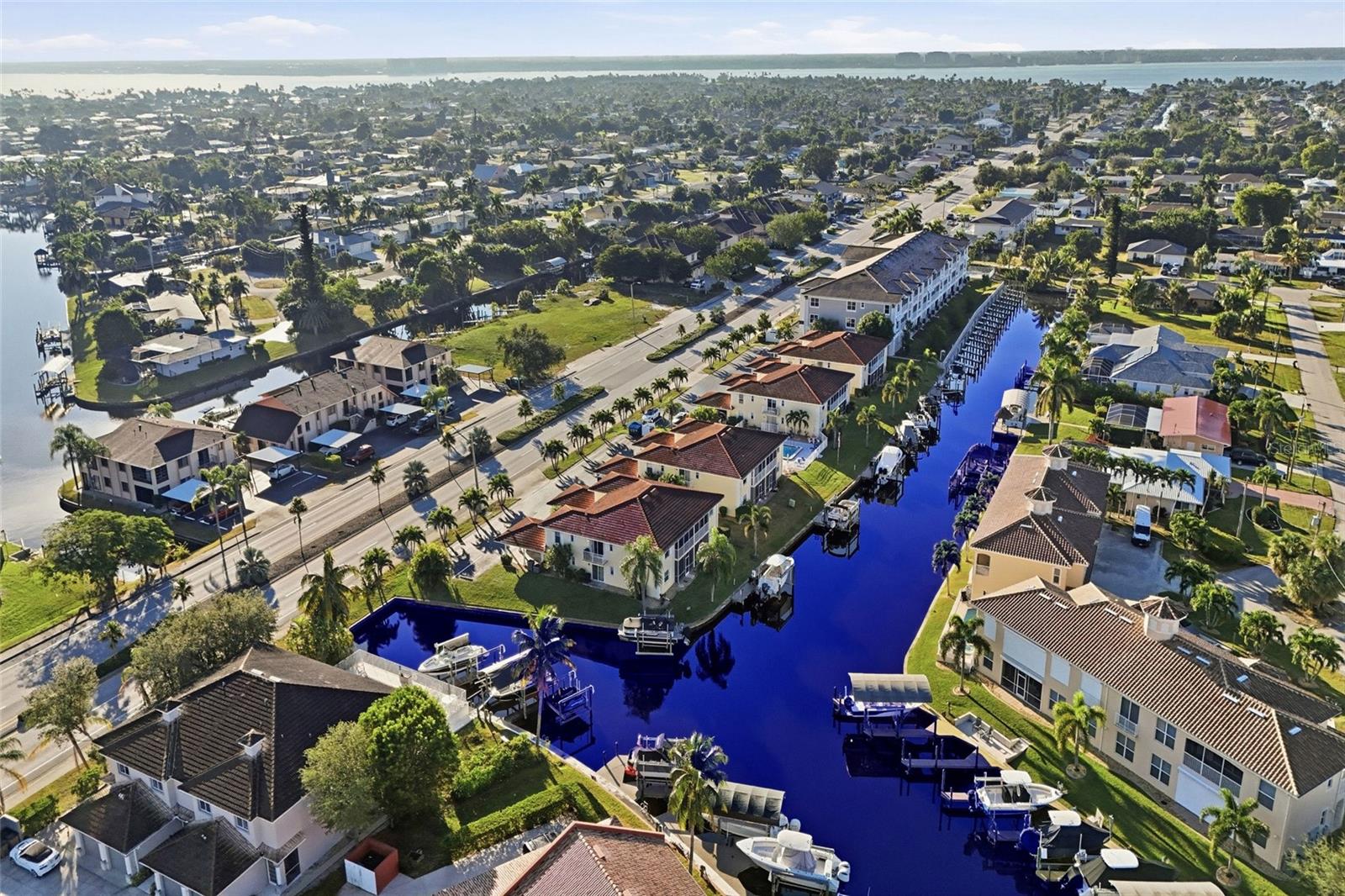 CLUB ABACO CONDO - Residential