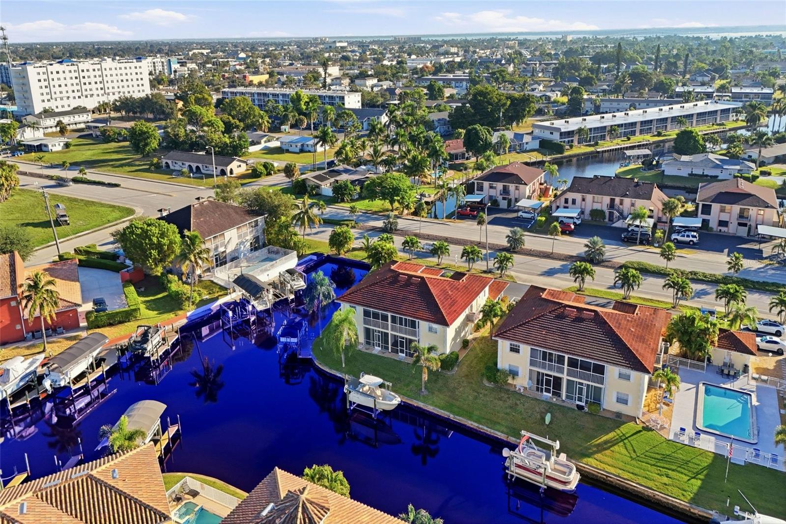 CLUB ABACO CONDO - Residential