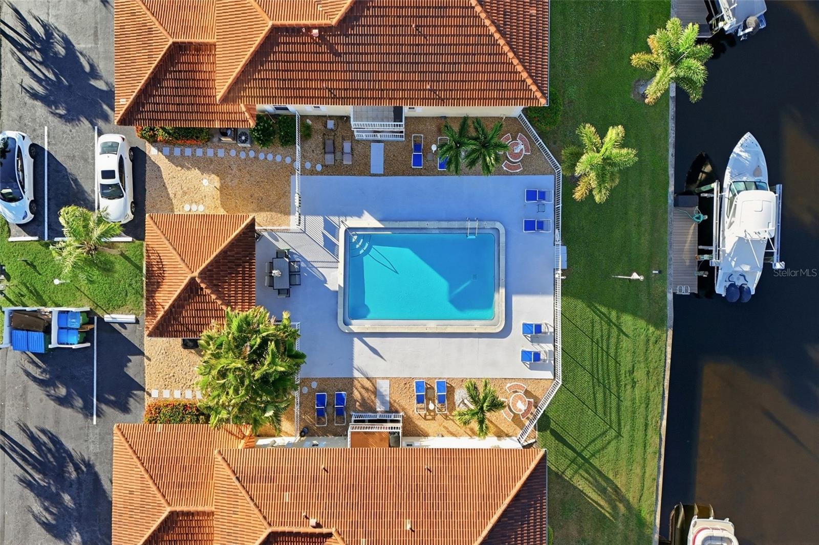 CLUB ABACO CONDO - Residential