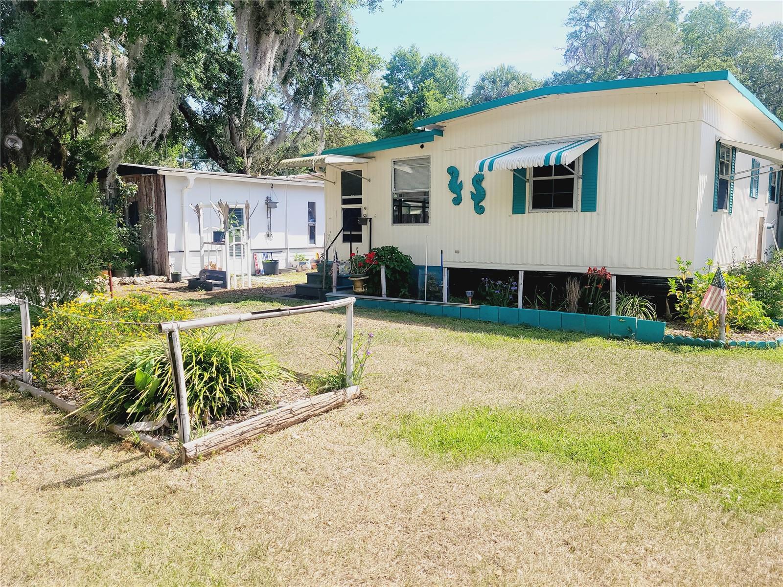 PINE LAKE - Residential