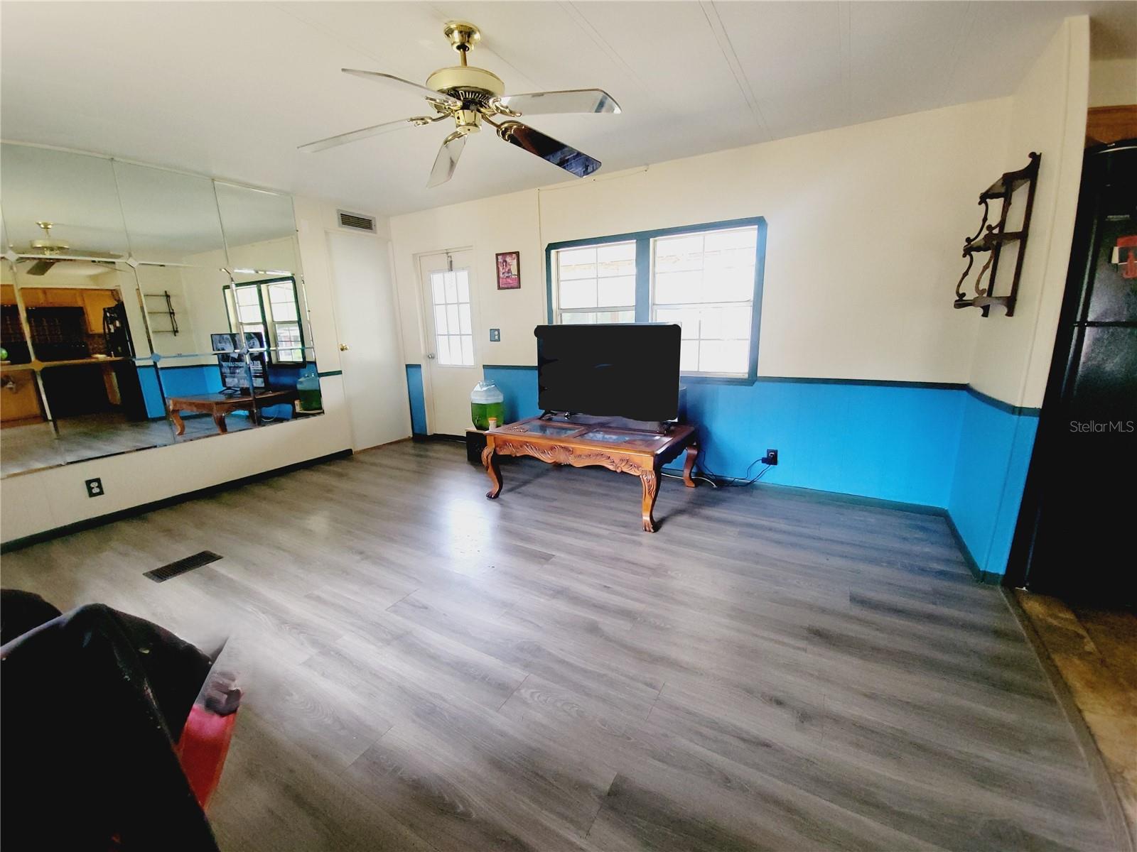 PINE LAKE - Residential