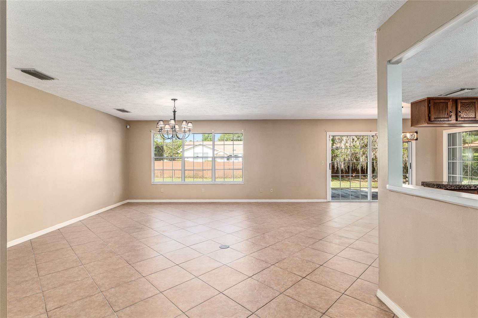 1404 SE 40TH COURT