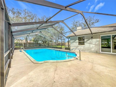 A home in WINTER HAVEN