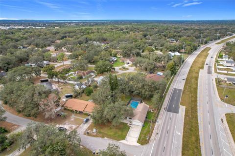 A home in WINTER HAVEN