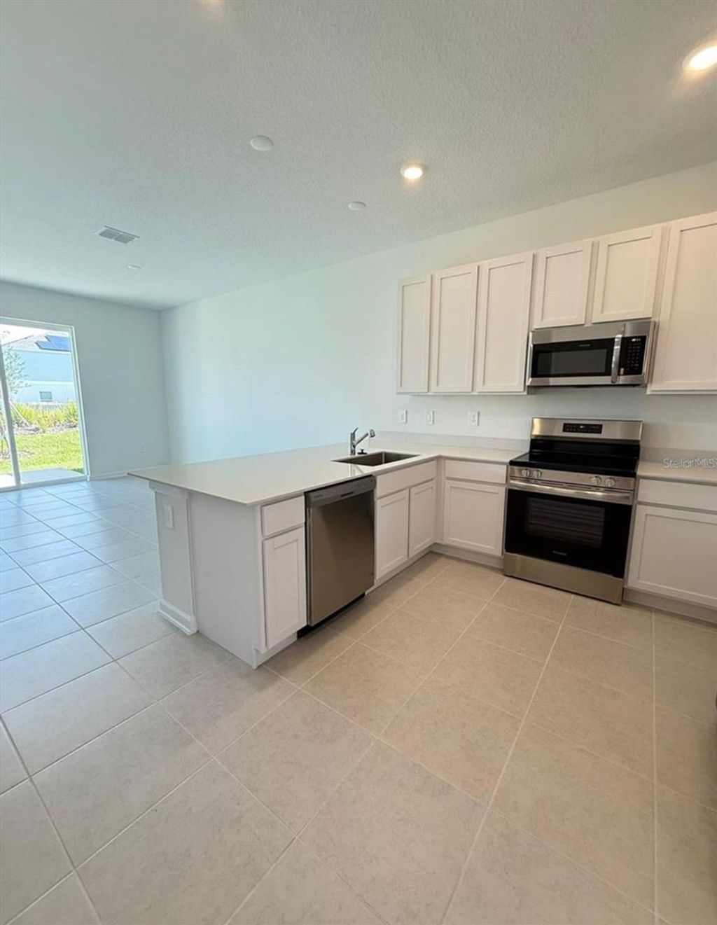 Photo of 2633 Skyline Loop, Kissimmee, FL 34758 (MLS # O6420793)