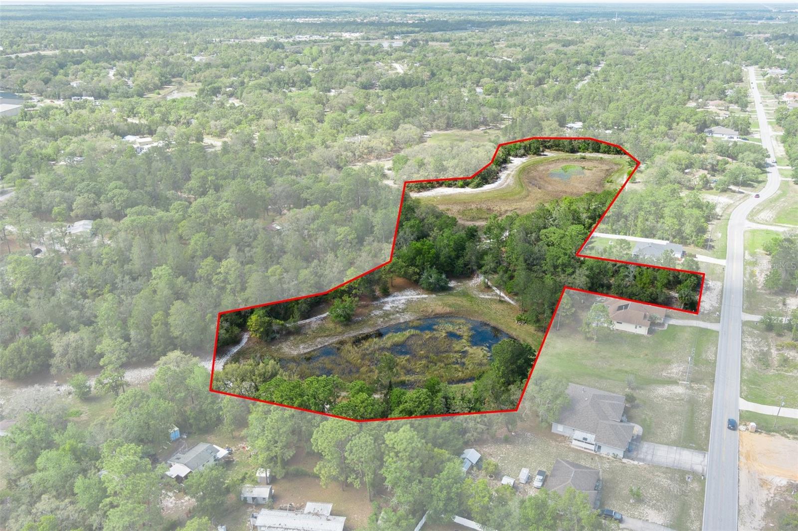 LESS THAN $20k AN ACRE Come grab 8.70 ACRES!! Your dream homesite is now available!!
Act FAST, this is the type of property that only comes available once in a generation, maybe once in a lifetime. Gorgeous 8.70 acres in the highly sought-after Royal Highlands neighborhood, with breathtaking views, and not one, but TWO ponds. Come check out your beautiful views while it’s still available.
This lot allows for plenty of privacy, space to build, and room for all your toys. Whether you're looking to build your dream home, set up a peaceful country retreat, or invest in land in one of the area’s fastest-growing regions—this property checks every box.
Seller financing is available with flexible terms up to 5 years, making this an incredible opportunity for buyers who want flexibility and ownership now.