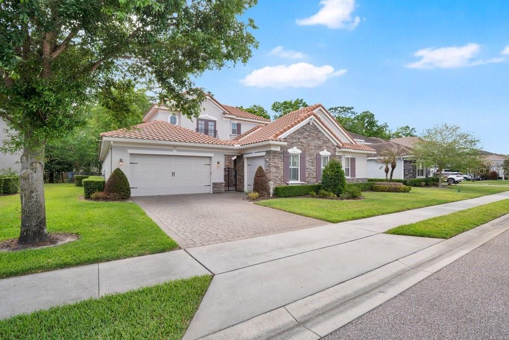 416 BLUE BIRCH COURT