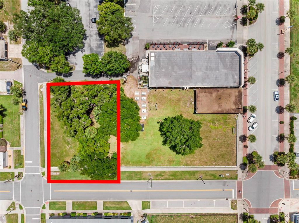 Photo of E Maud Street, Tavares, FL 32778 (MLS # G5084983)