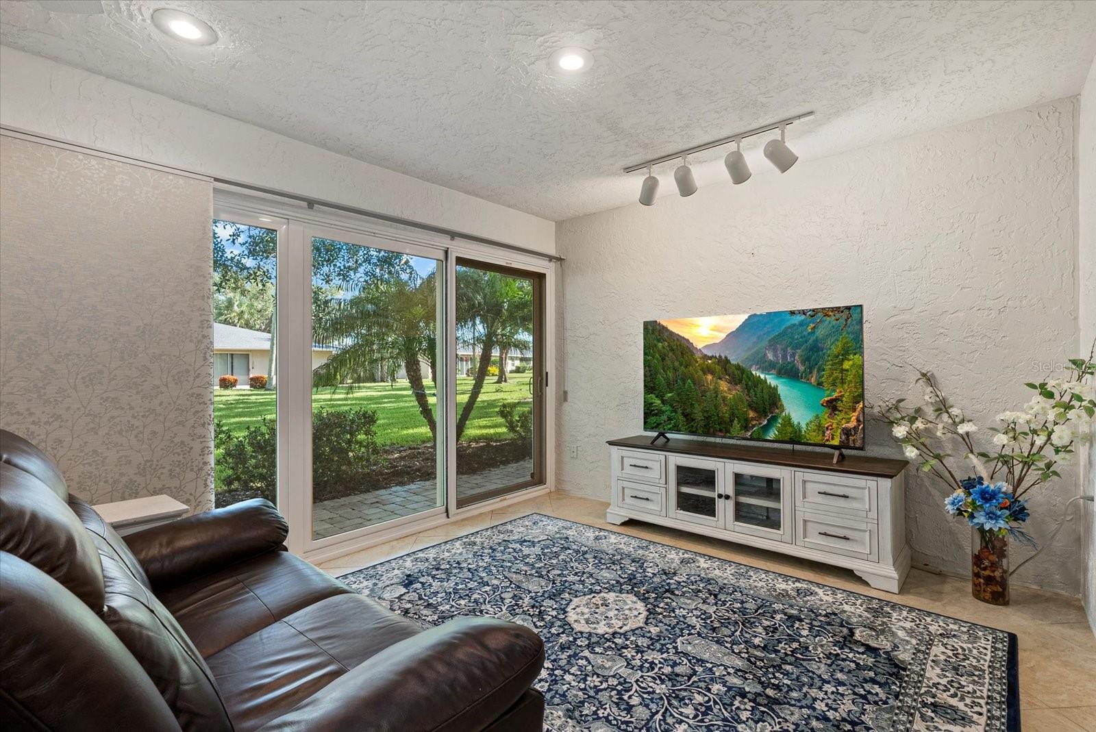 PALM-AIRE AT SARASOTA 9-B - Residential Lease