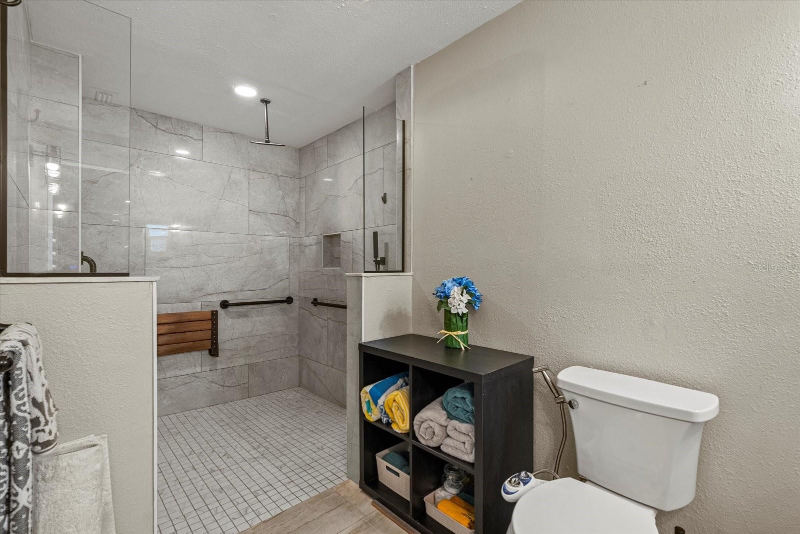 PALM-AIRE AT SARASOTA 9-B - Residential Lease
