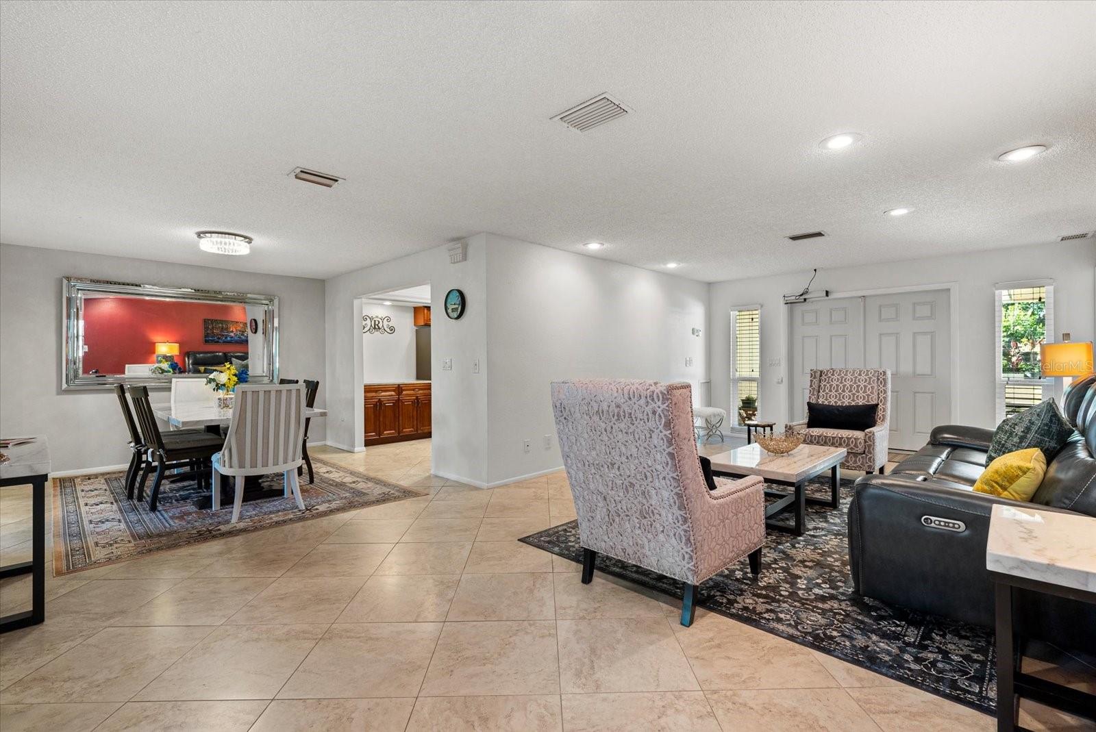 PALM-AIRE AT SARASOTA 9-B - Residential Lease