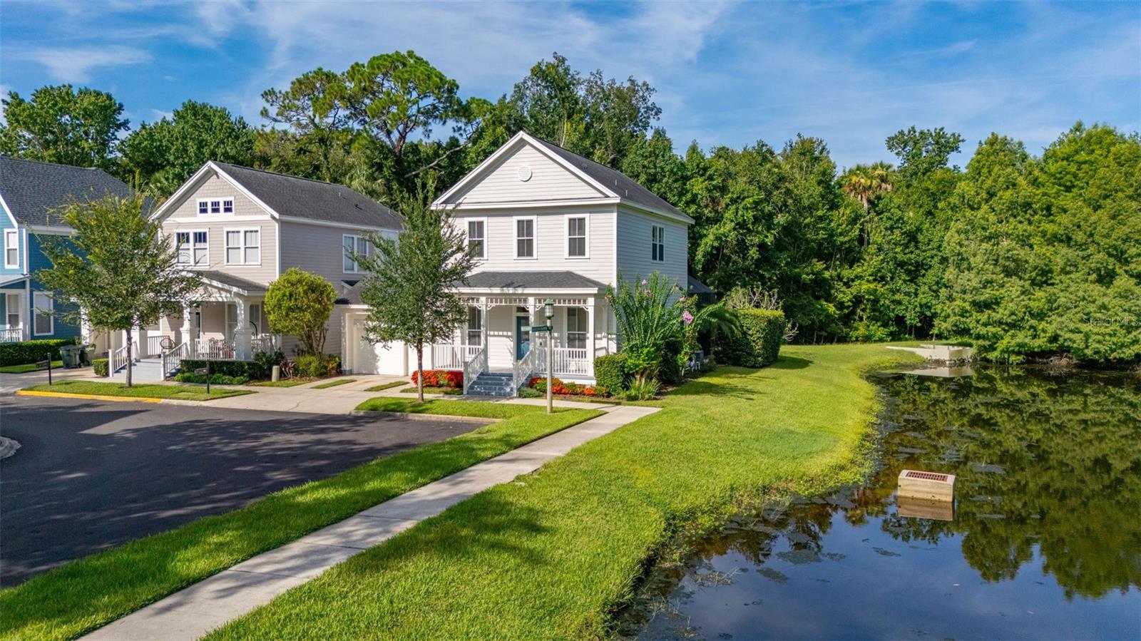 900 GREENLAWN STREET