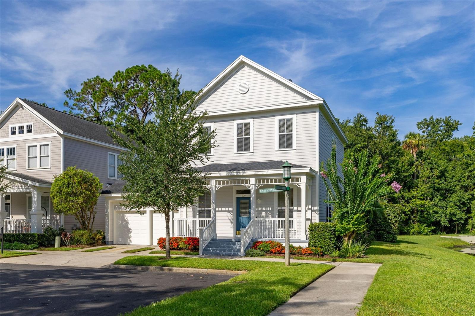 900 GREENLAWN STREET