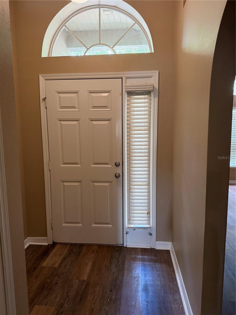 10919 BANYAN WOOD WAY, RIVERVIEW, FL, 33579 3 10919 BANYAN WOOD WAY