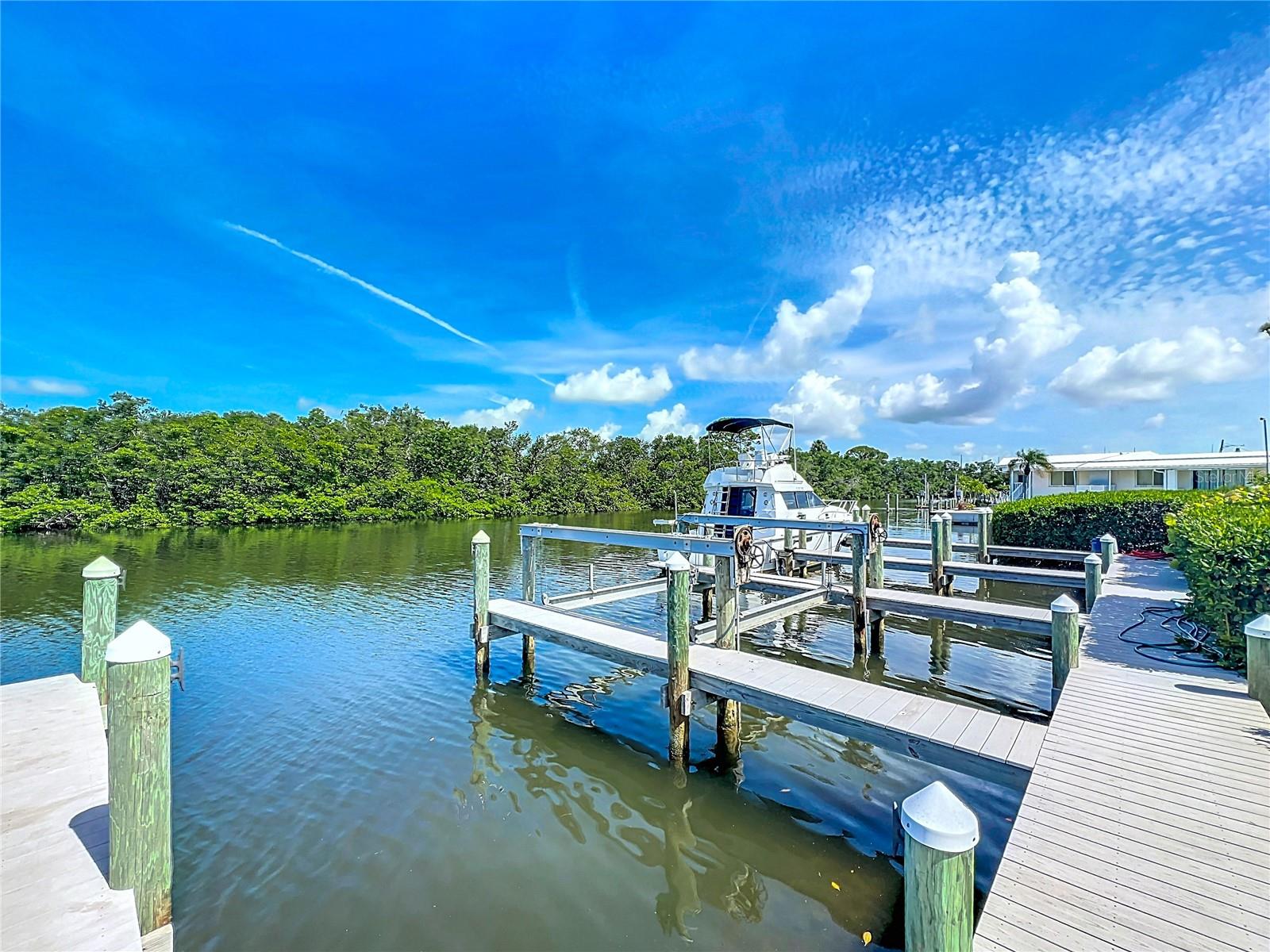 TREETOPS BAY CONDO - Residential Lease