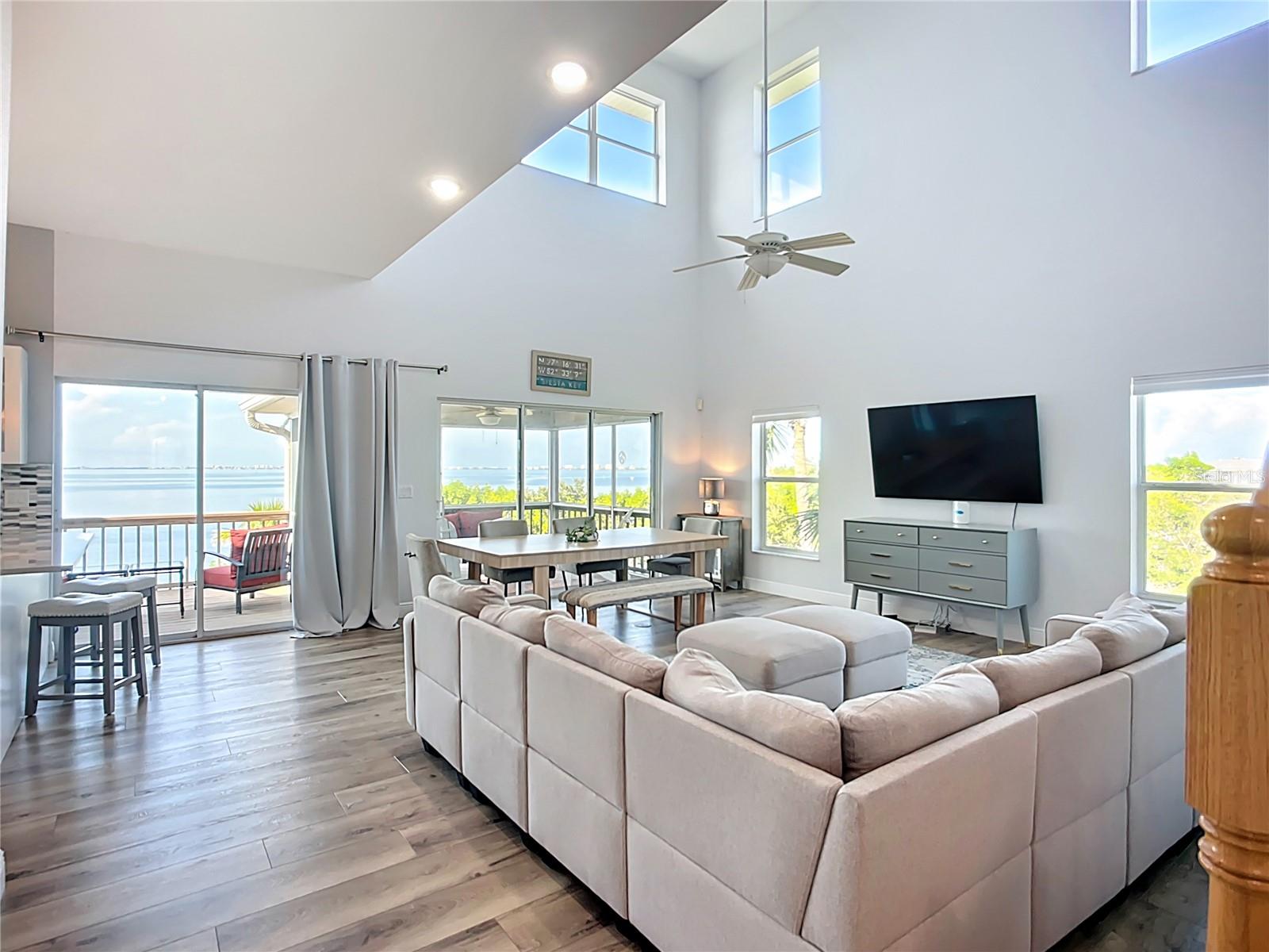 TREETOPS BAY CONDO - Residential Lease