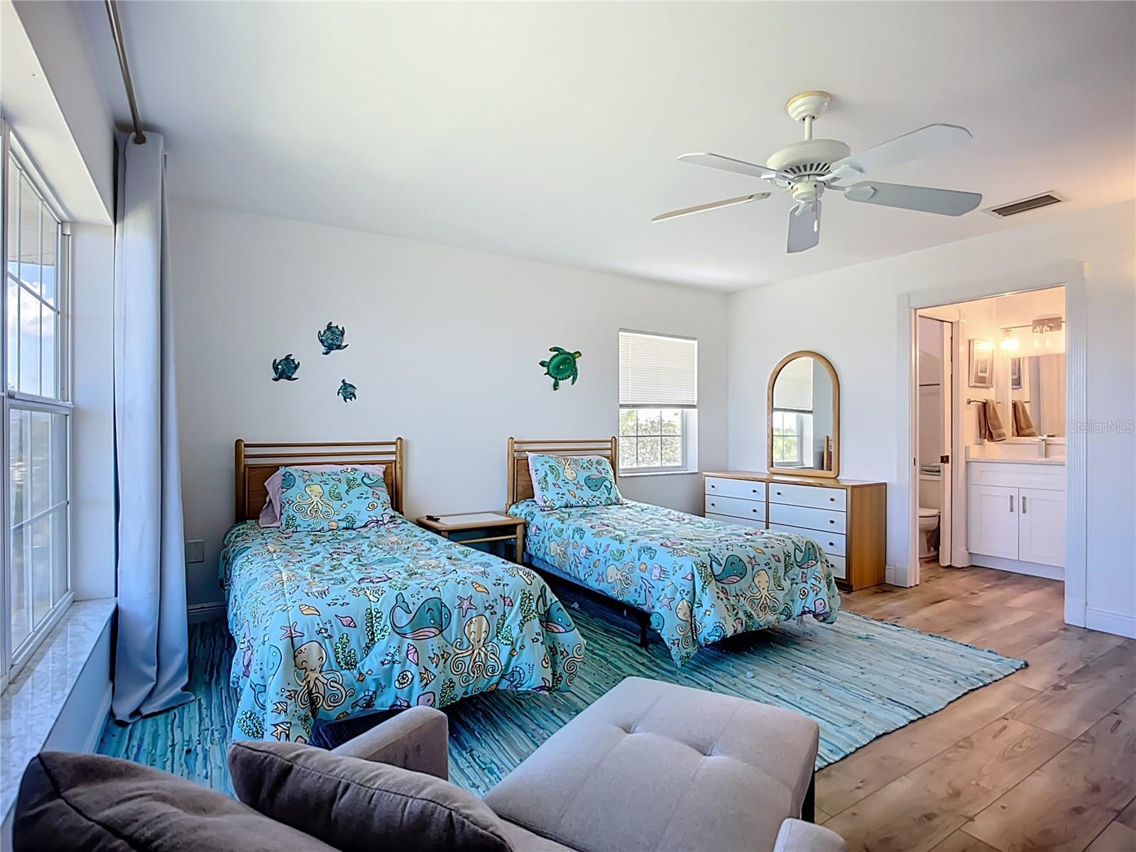 TREETOPS BAY CONDO - Residential Lease