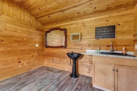 Tiny photo for 29030 Can Do Lane, Tavares, FL 32778 (MLS # V4944983)