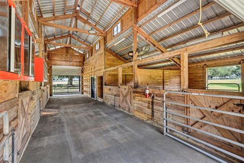 Tiny photo for 29030 Can Do Lane, Tavares, FL 32778 (MLS # V4944983)