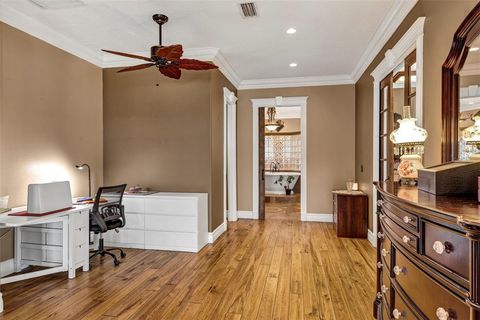 Tiny photo for 29030 Can Do Lane, Tavares, FL 32778 (MLS # V4944983)