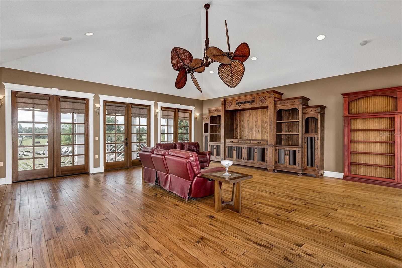 MUSSELWHITE FARMS SUB - Residential