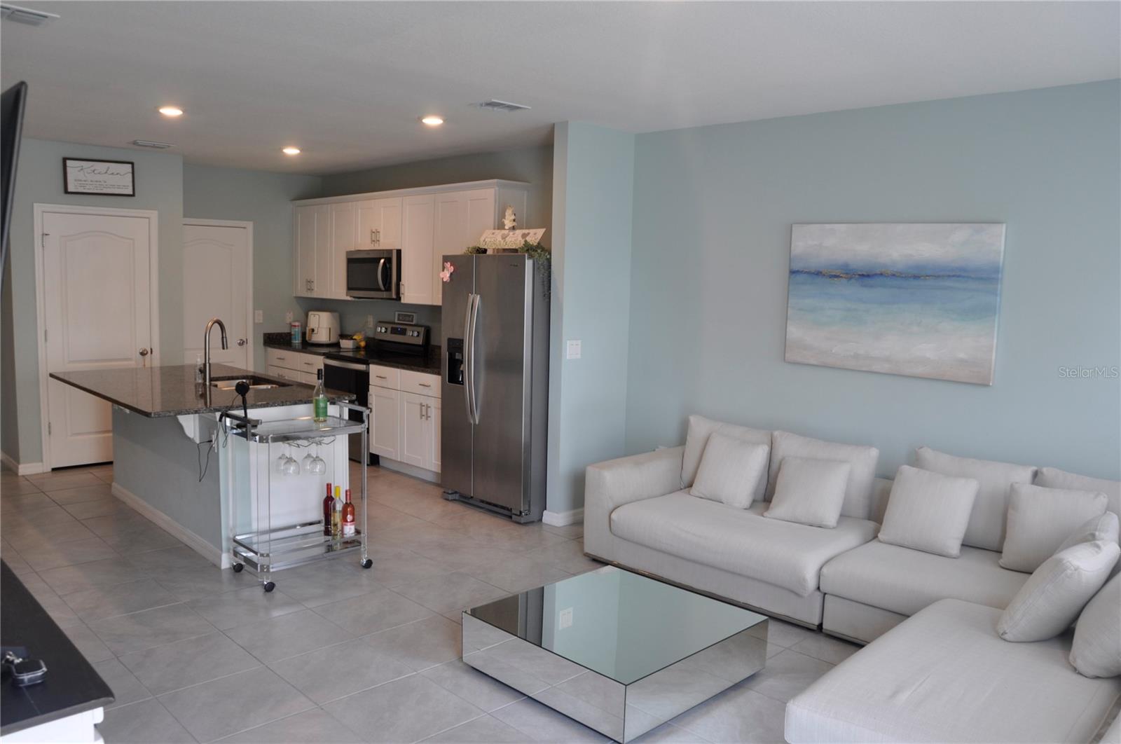 BELLA OAKS - Residential Lease