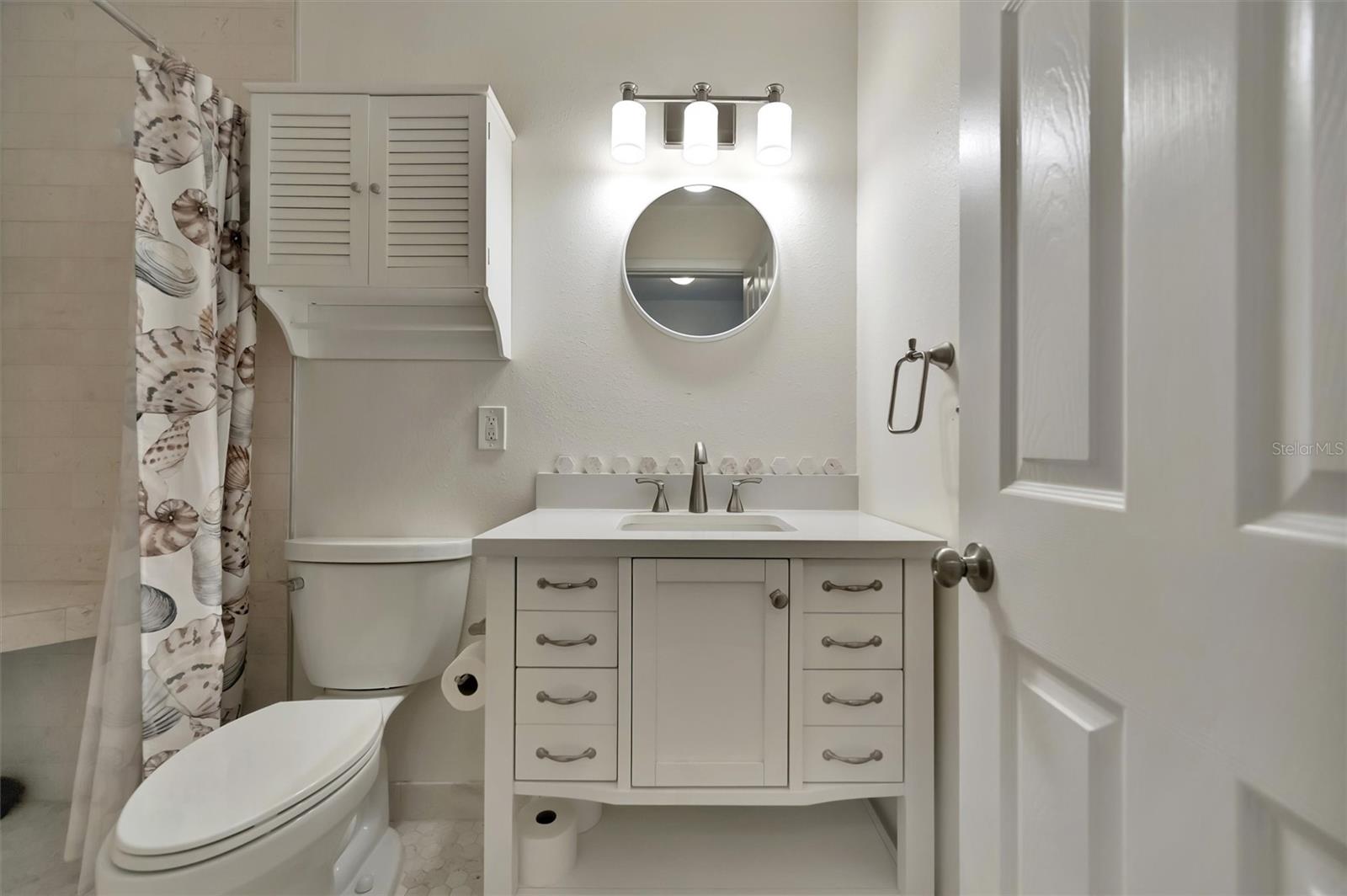 VELVET CLOAKE CONDO - Residential