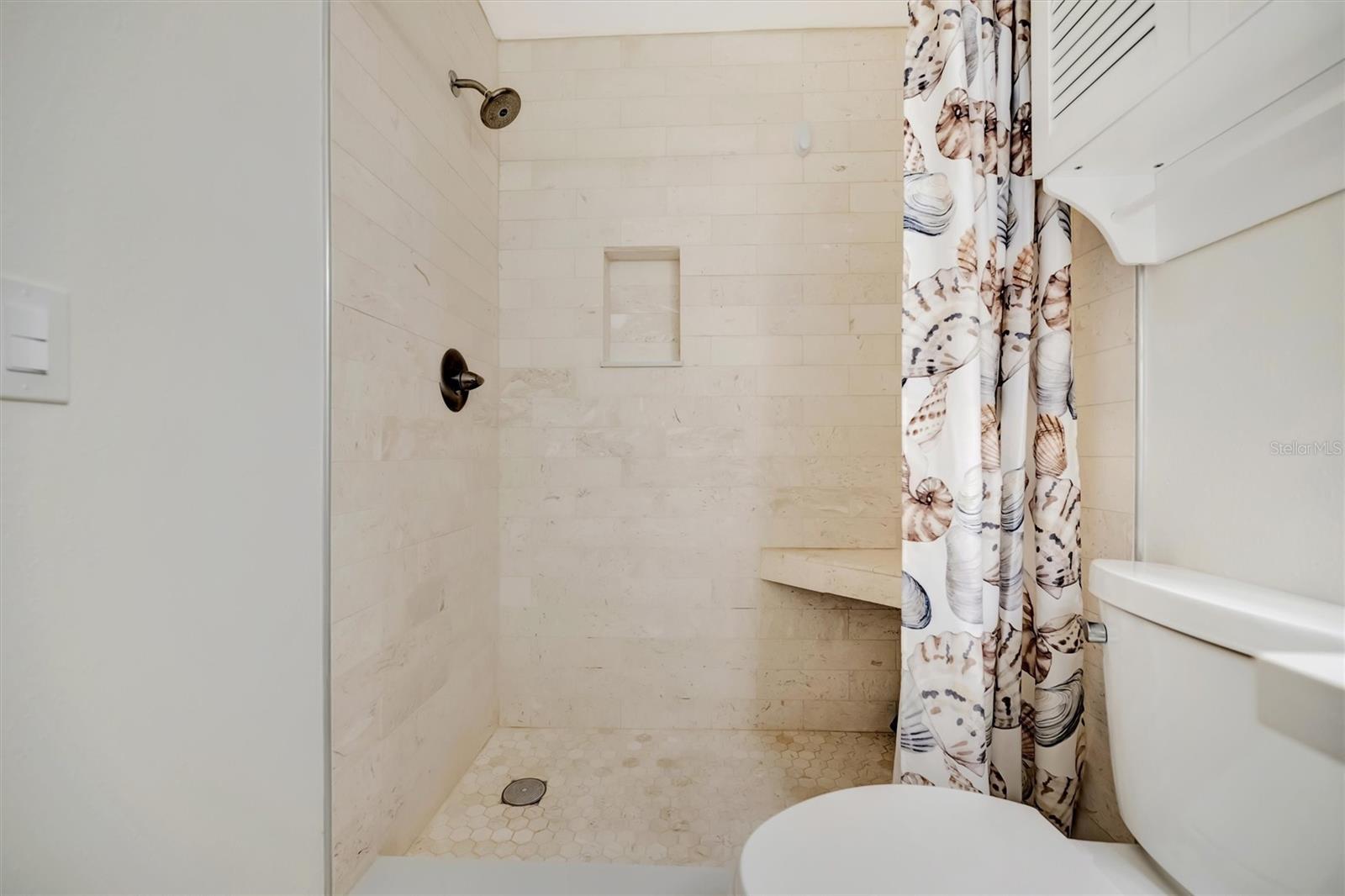 VELVET CLOAKE CONDO - Residential