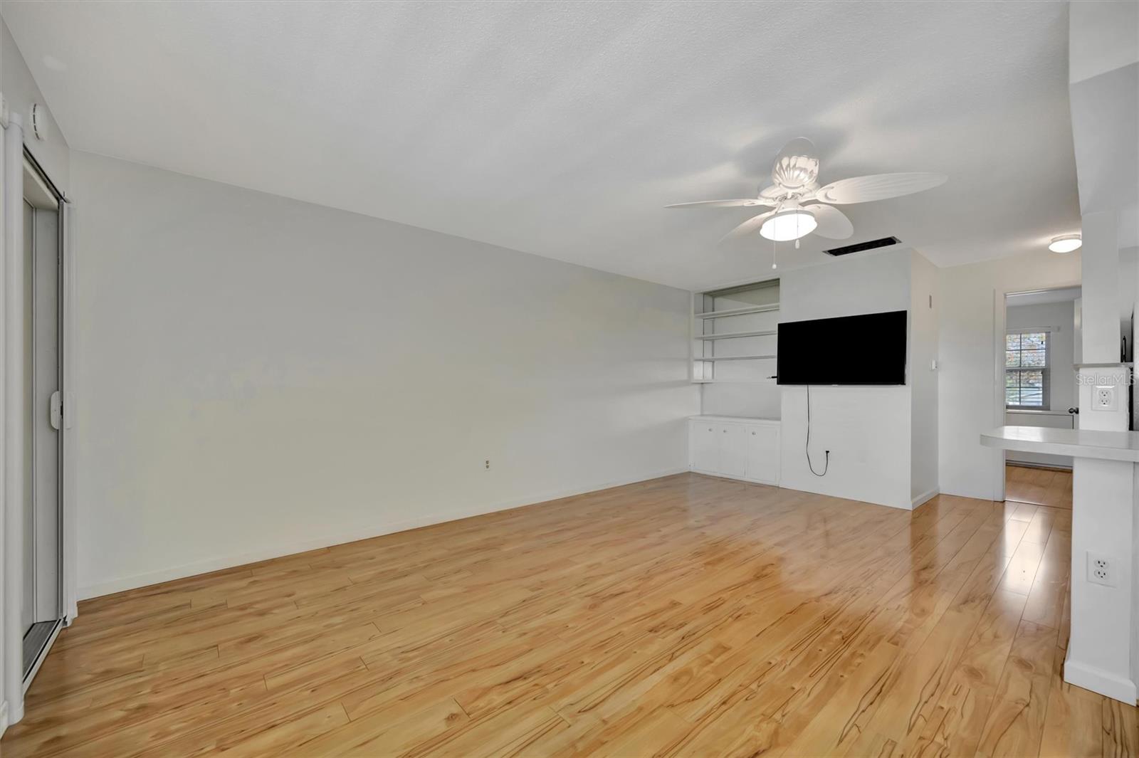 VELVET CLOAKE CONDO - Residential