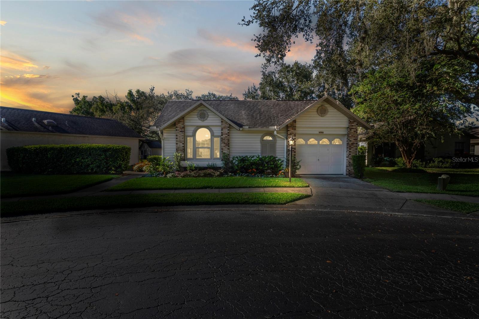 4755 CARRINGTON COURT