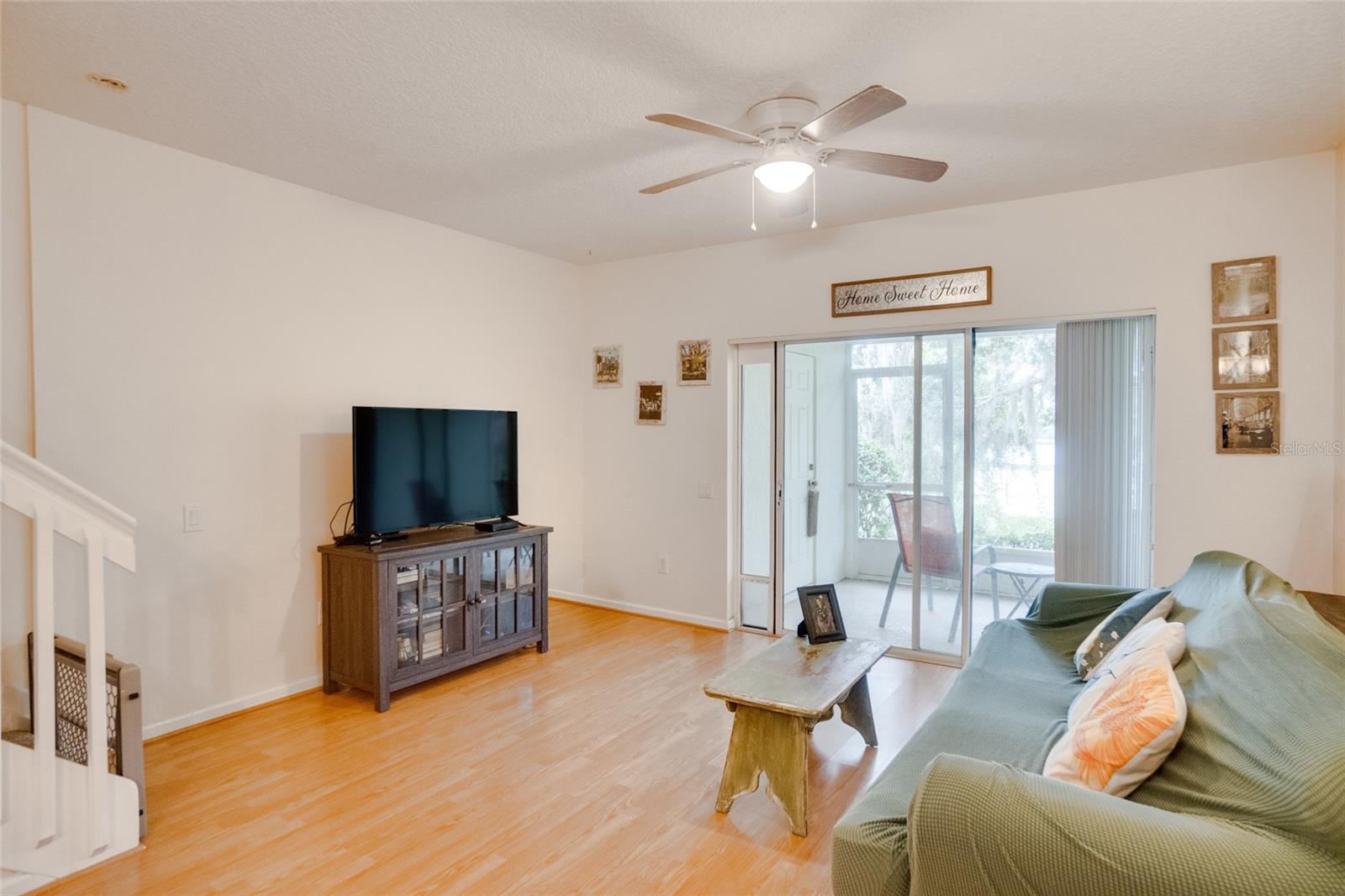 CHASE TWNHMS - Residential