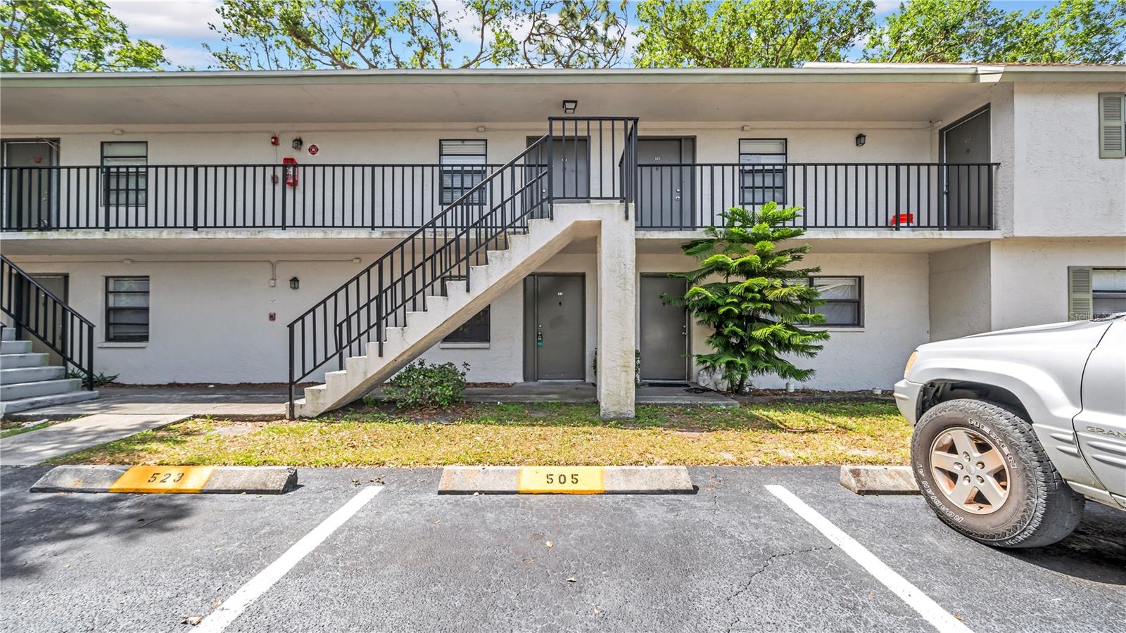2122 BRADFORD STREET 505