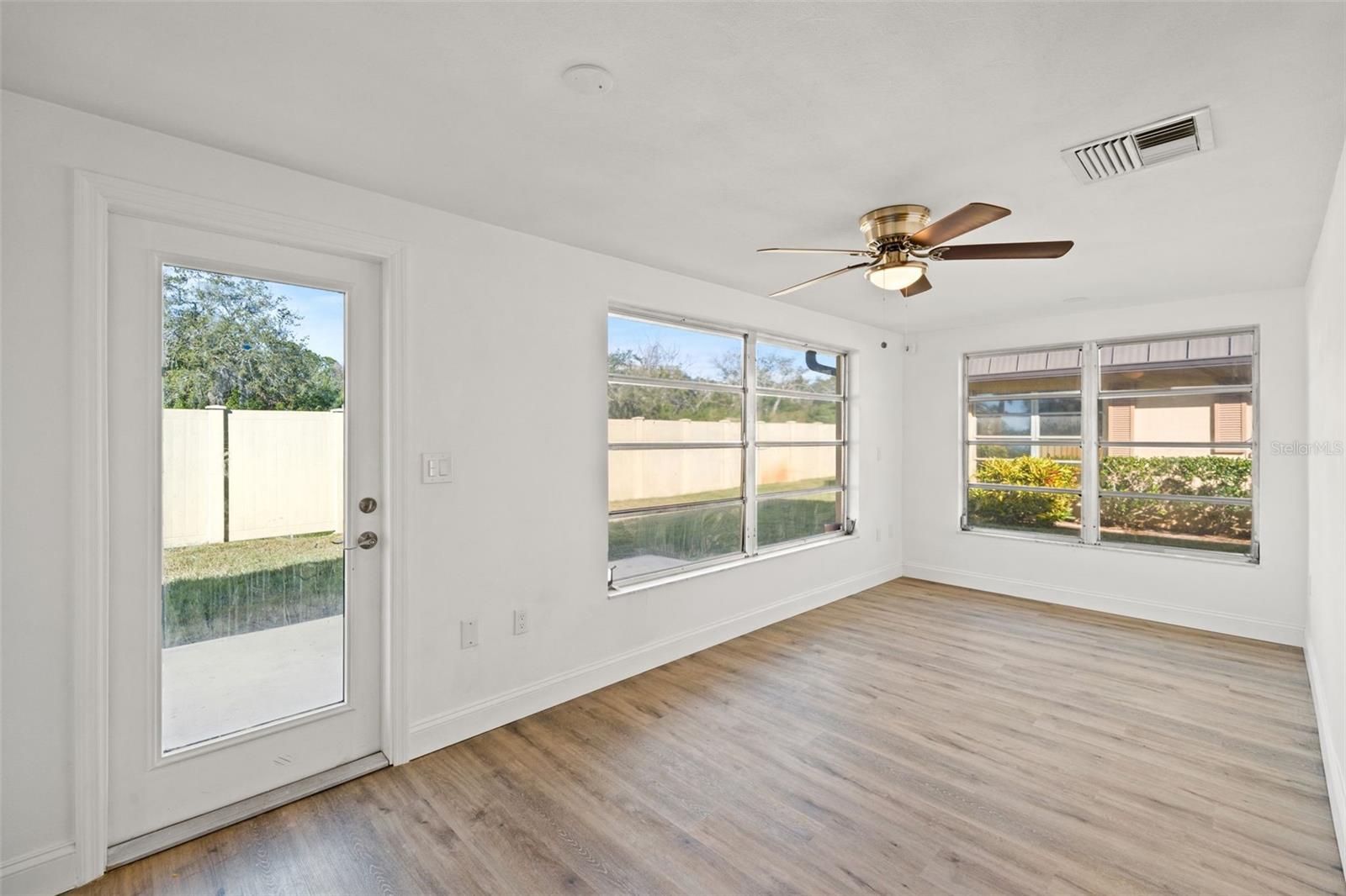 GARDENS BEACON SQUARE - Residential