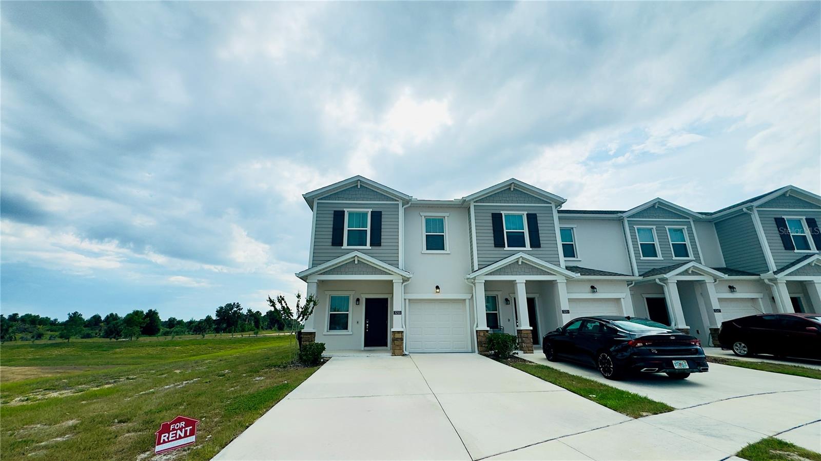 3255 LAURENT LOOP
