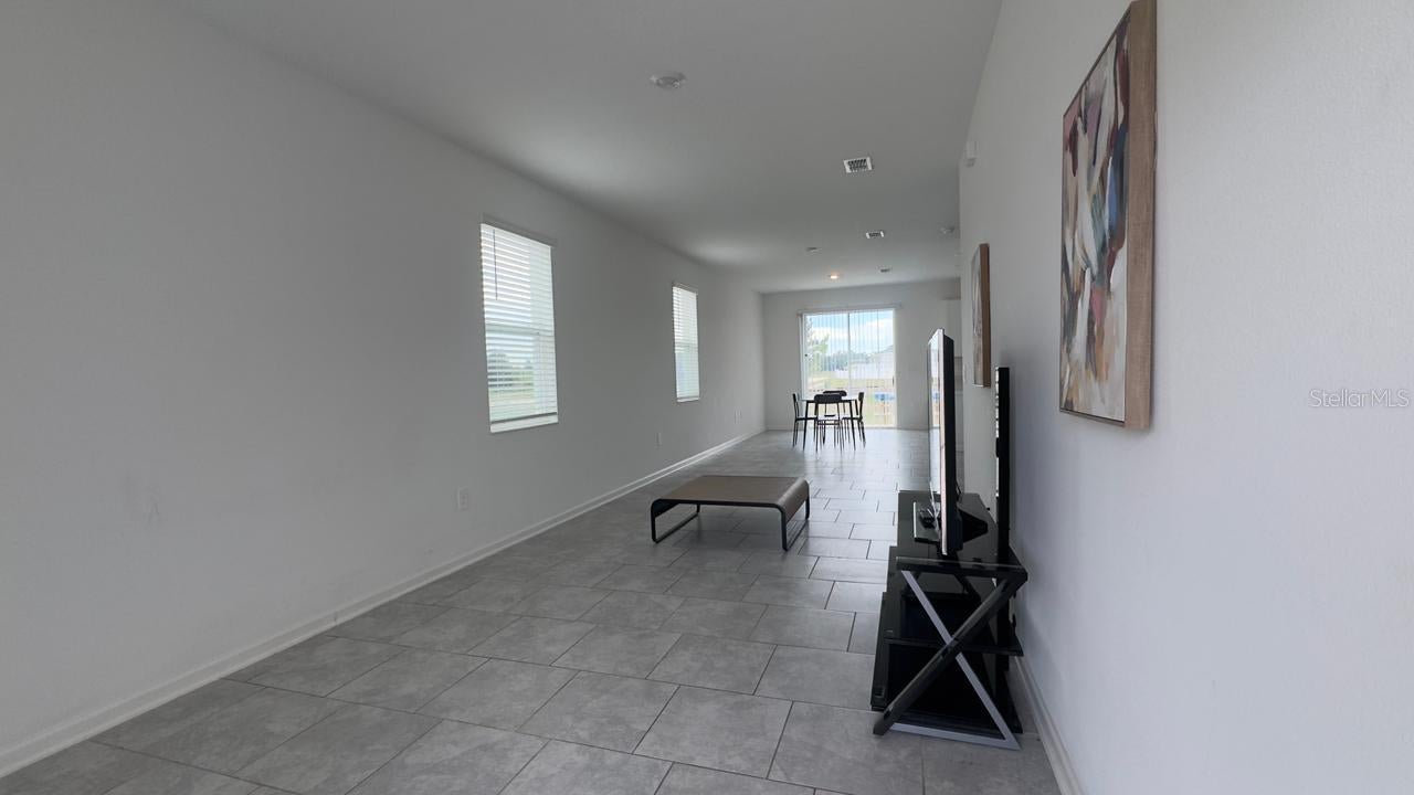 3255 LAURENT LOOP