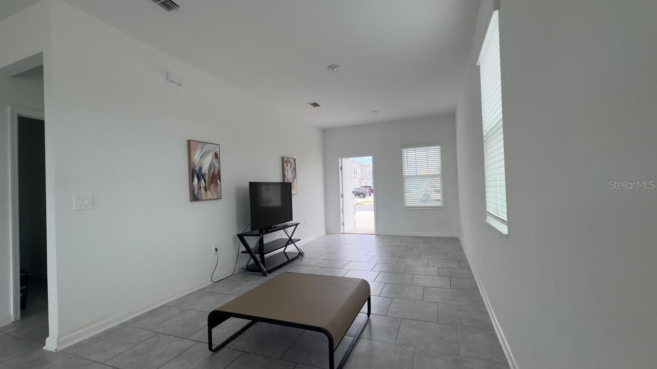 3255 LAURENT LOOP