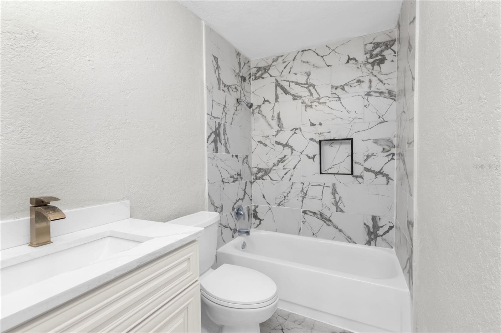 SCHINDLER SUB - Residential Income