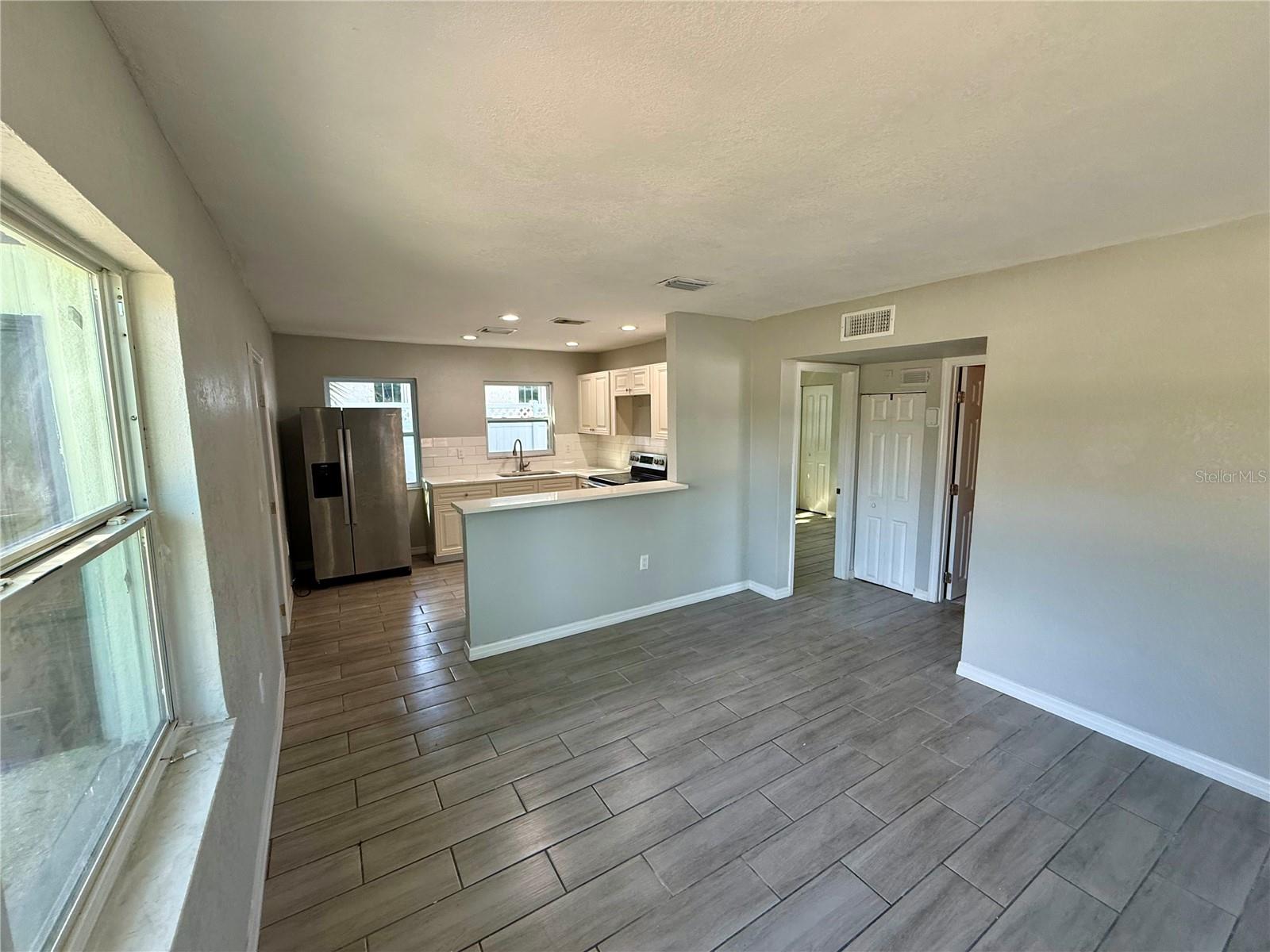 SCHINDLER SUB - Residential Income