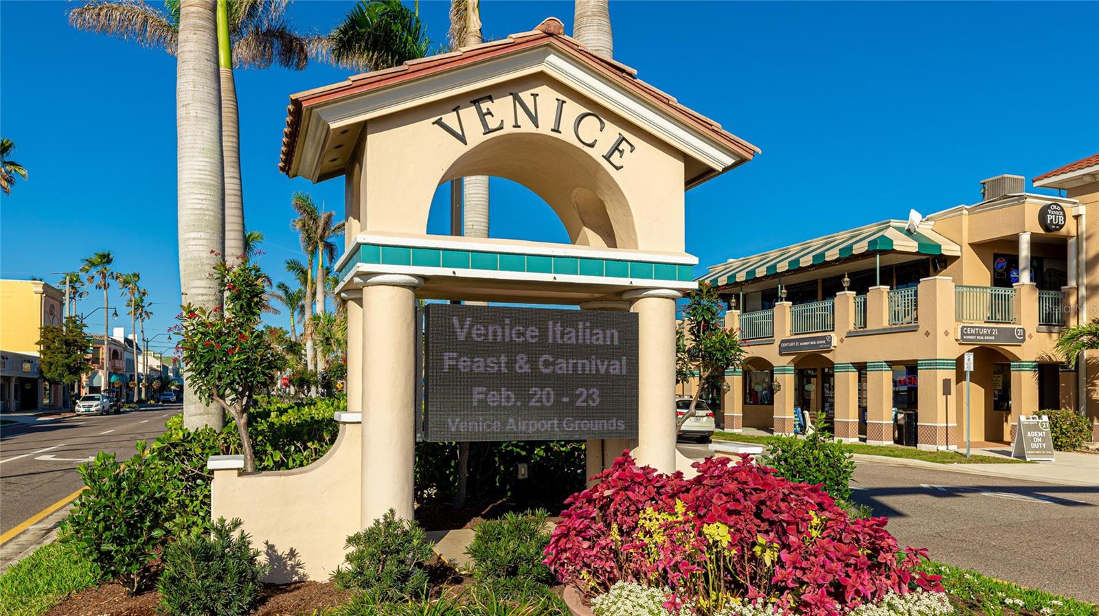 CALUSA LAKES, - Residential