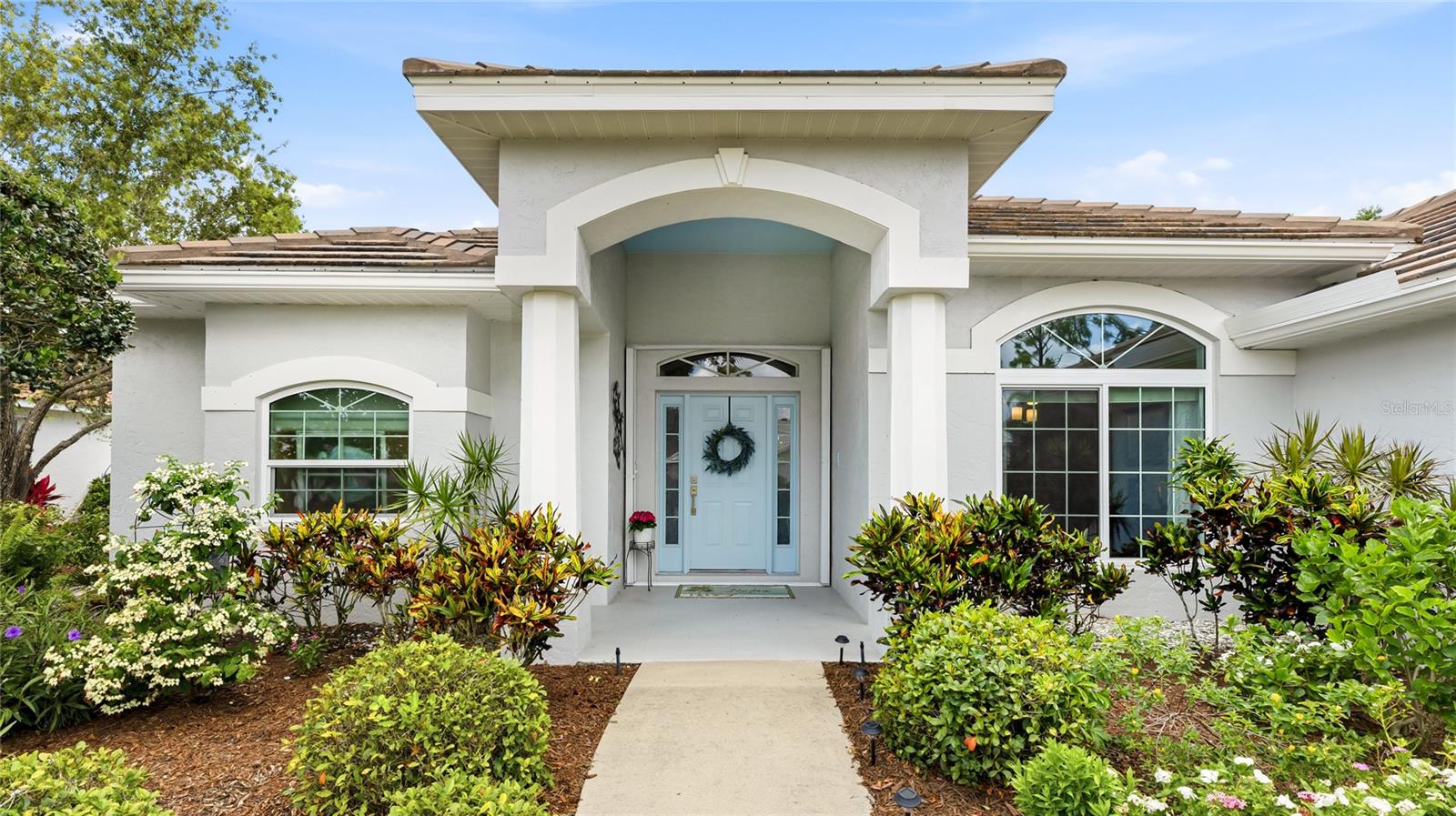 2102 CALUSA LAKES BOULEVARD
