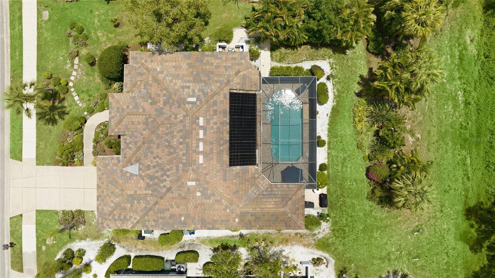 2102 CALUSA LAKES BOULEVARD
