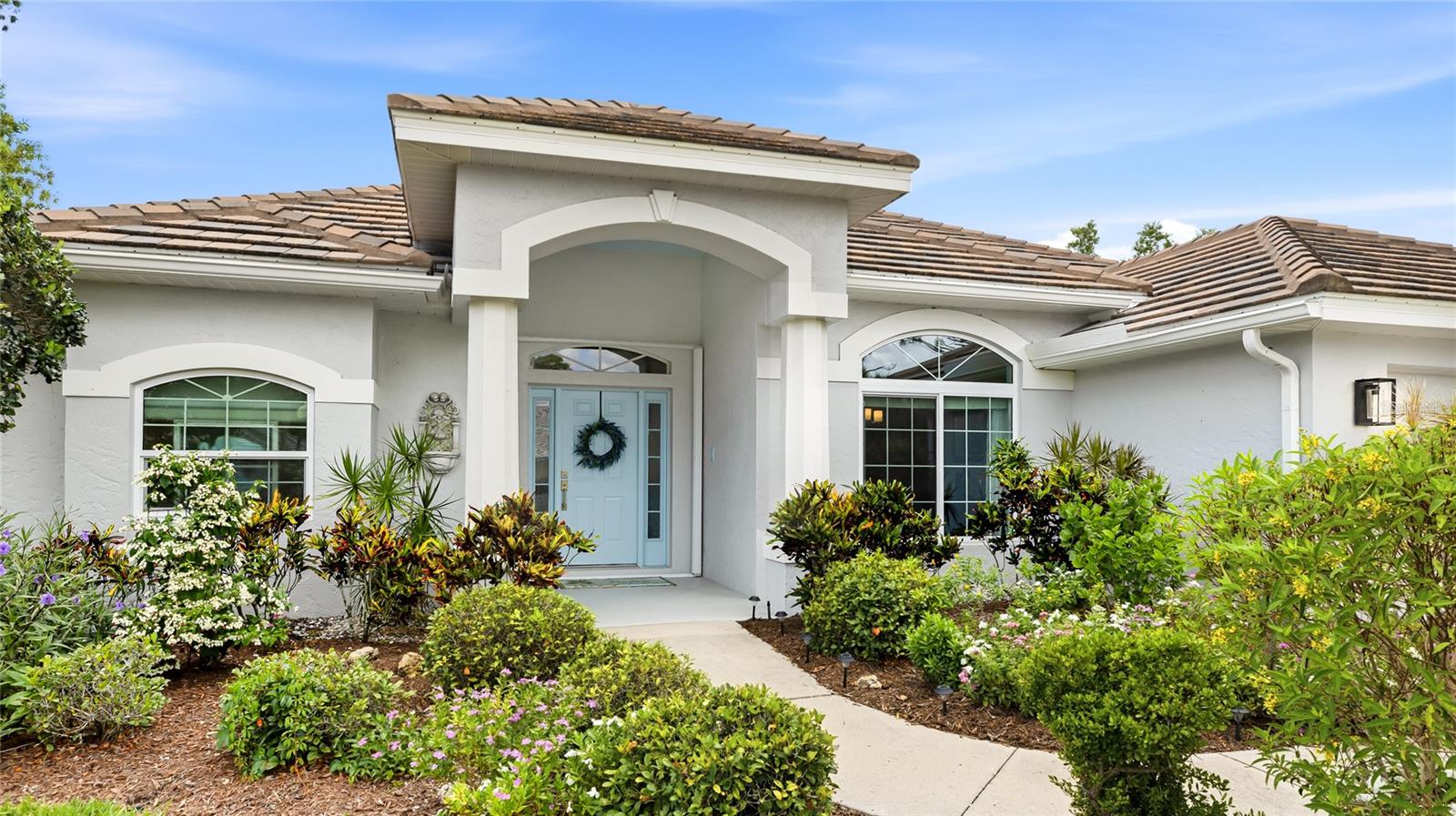 2102 CALUSA LAKES BOULEVARD