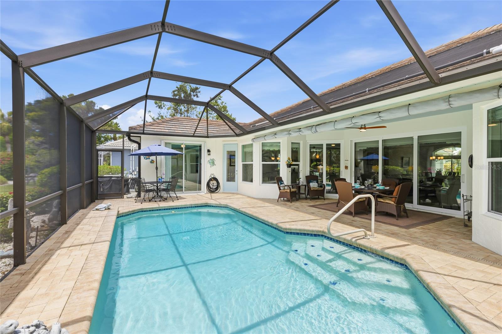 CALUSA LAKES, - Residential