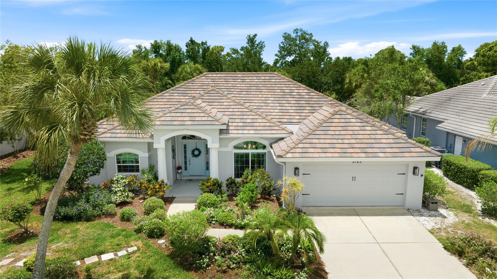 CALUSA LAKES, - Residential