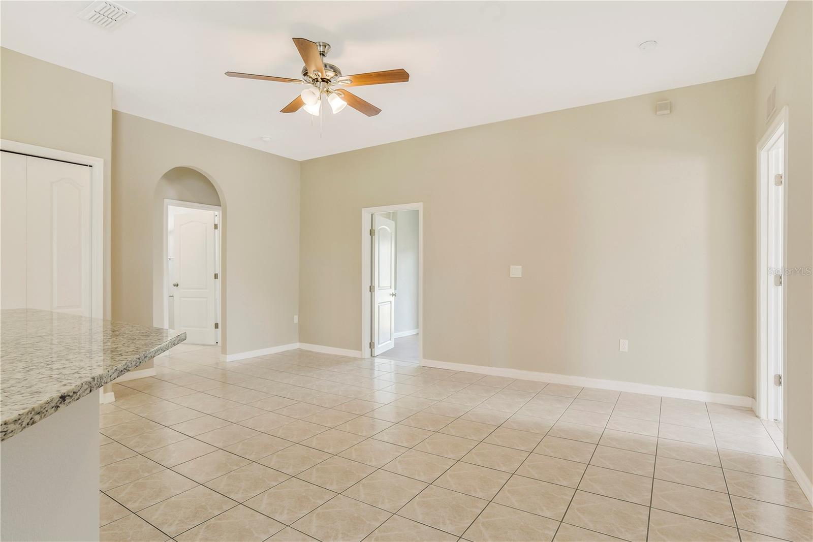 POINCIANA NBRHD 04 VILLAGE 07 - Residential Lease