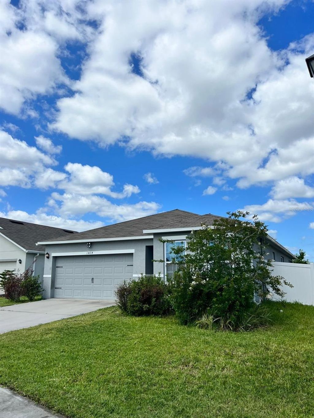 Photo of 1404 Tawny Ridge Road, Kissimmee, FL 34744 (MLS # O6406769)