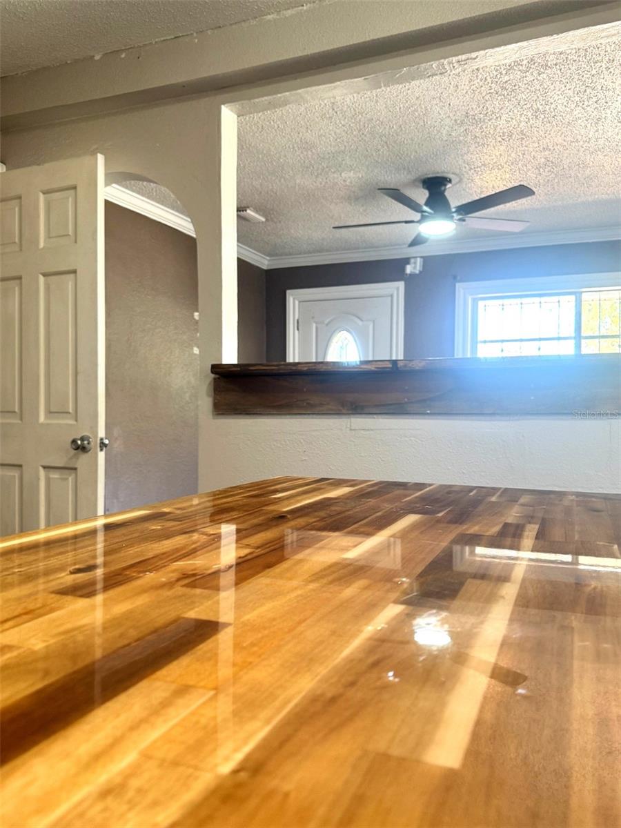 505 E COLUMBUS DRIVE